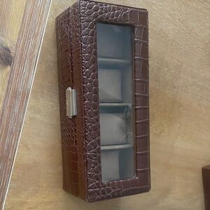 Neiman Marcus Brown Leather Style 4 Watch Lockable Box